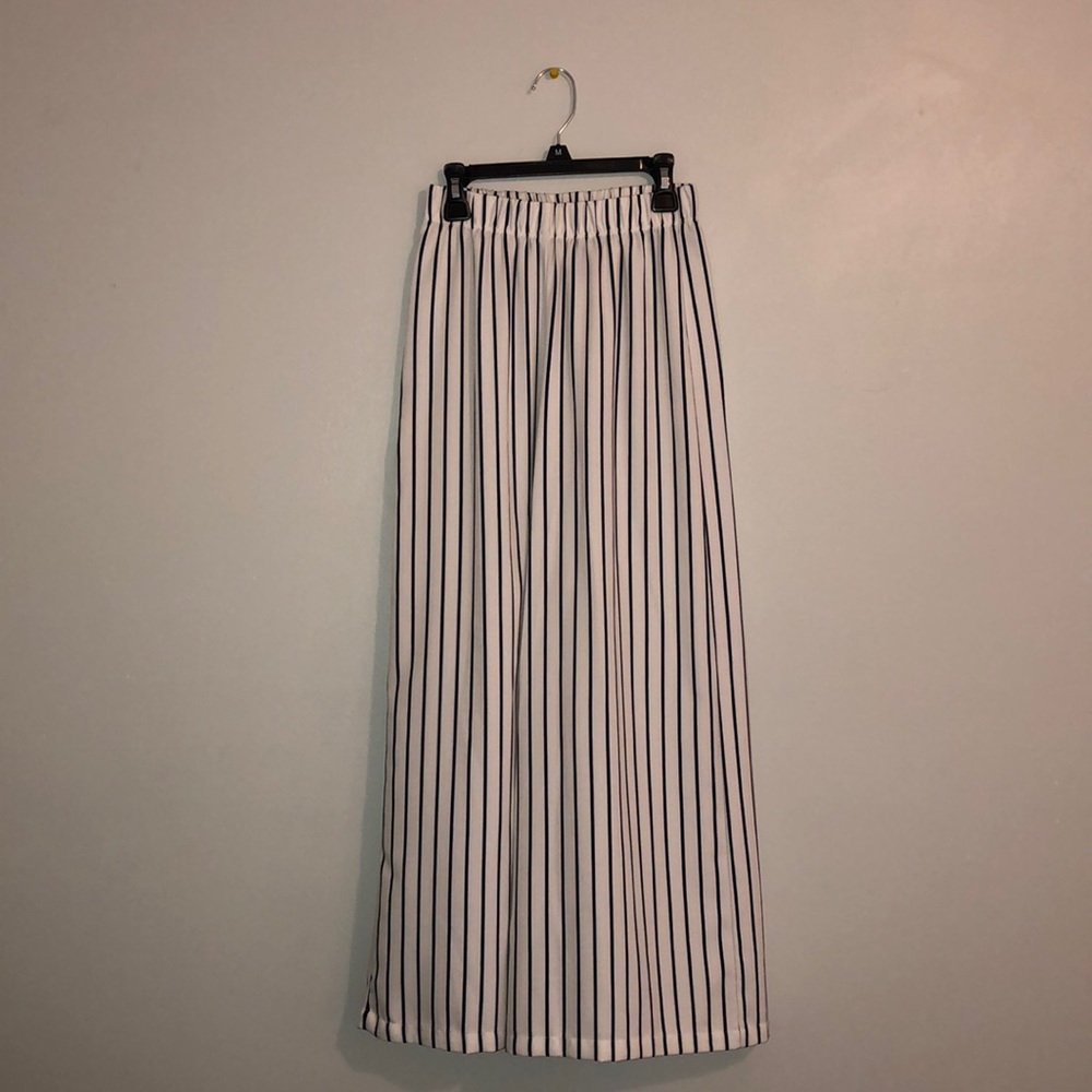 Striped wide leg pants